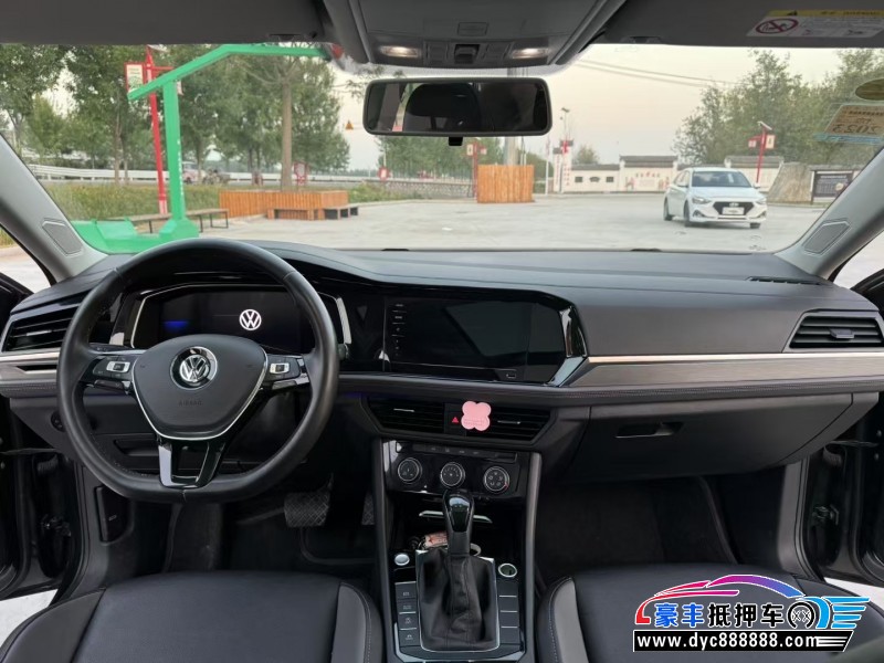 21年大众速腾轿车抵押车出售