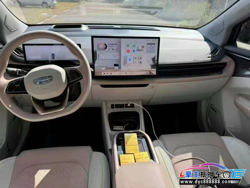 24年吉利几何轿车抵押车出售