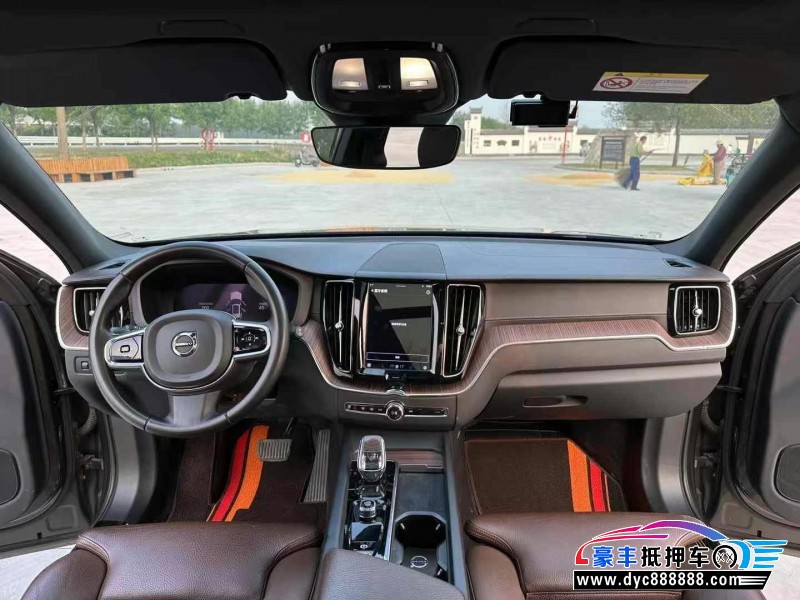 22年沃尔沃XC60轿车抵押车出售