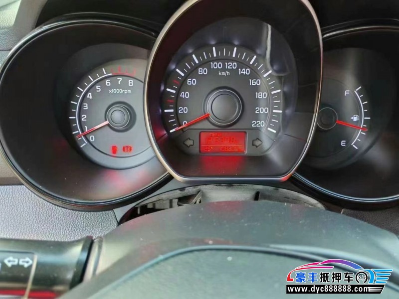 16年起亚K2轿车抵押车出售