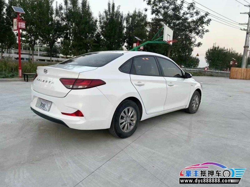 19年现代悦动轿车抵押车出售