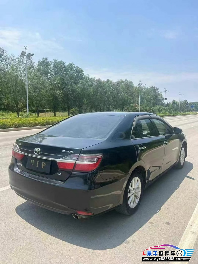 17年丰田凯美瑞轿车抵押车出售