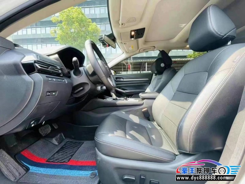 23年日产天籁轿车抵押车出售