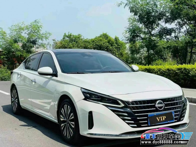 23年日产天籁轿车抵押车出售