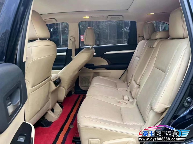 18年丰田汉兰达轿车抵押车出售