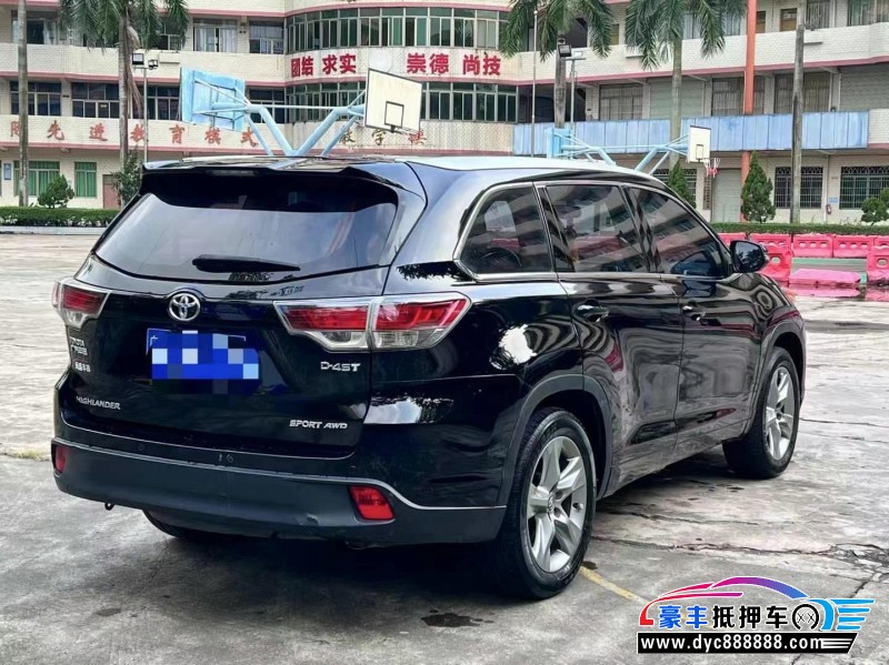 18年丰田汉兰达轿车抵押车出售