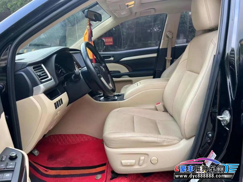 18年丰田汉兰达轿车抵押车出售