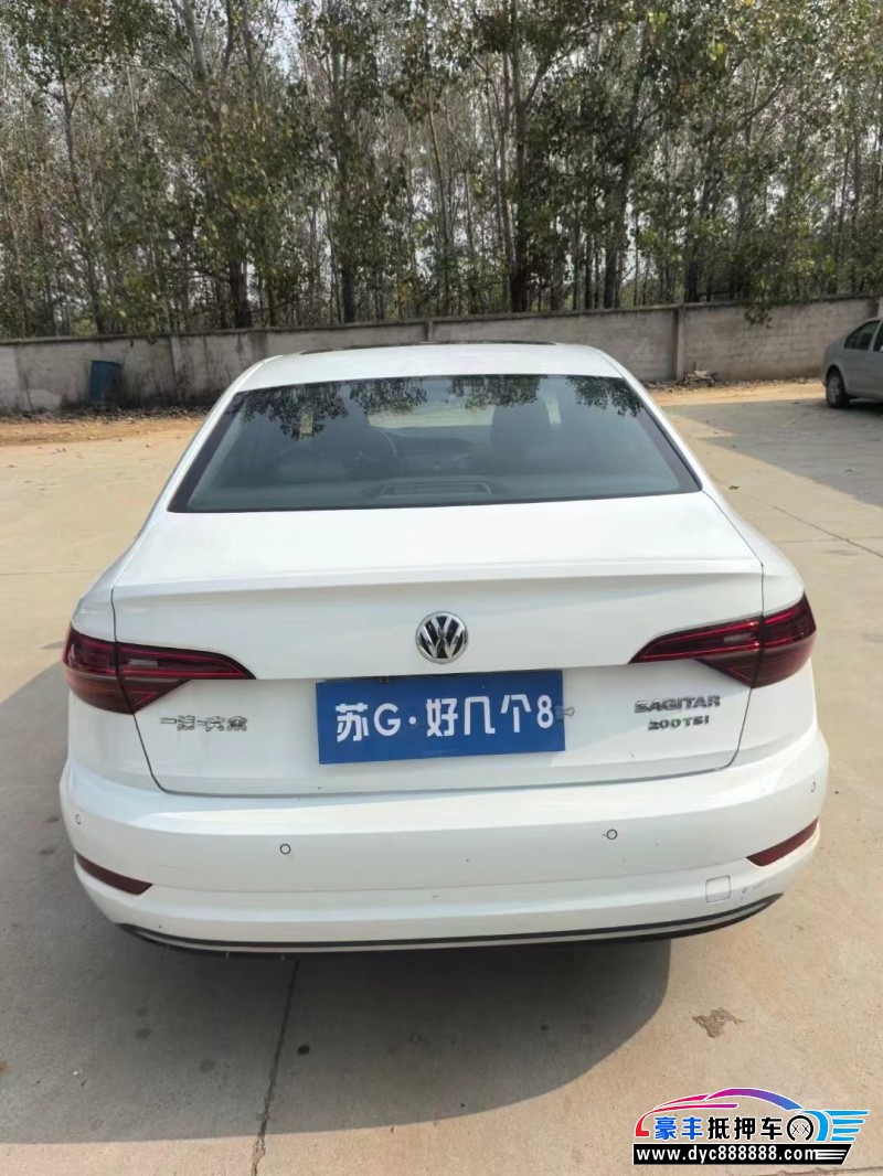 19年大众速腾轿车抵押车出售