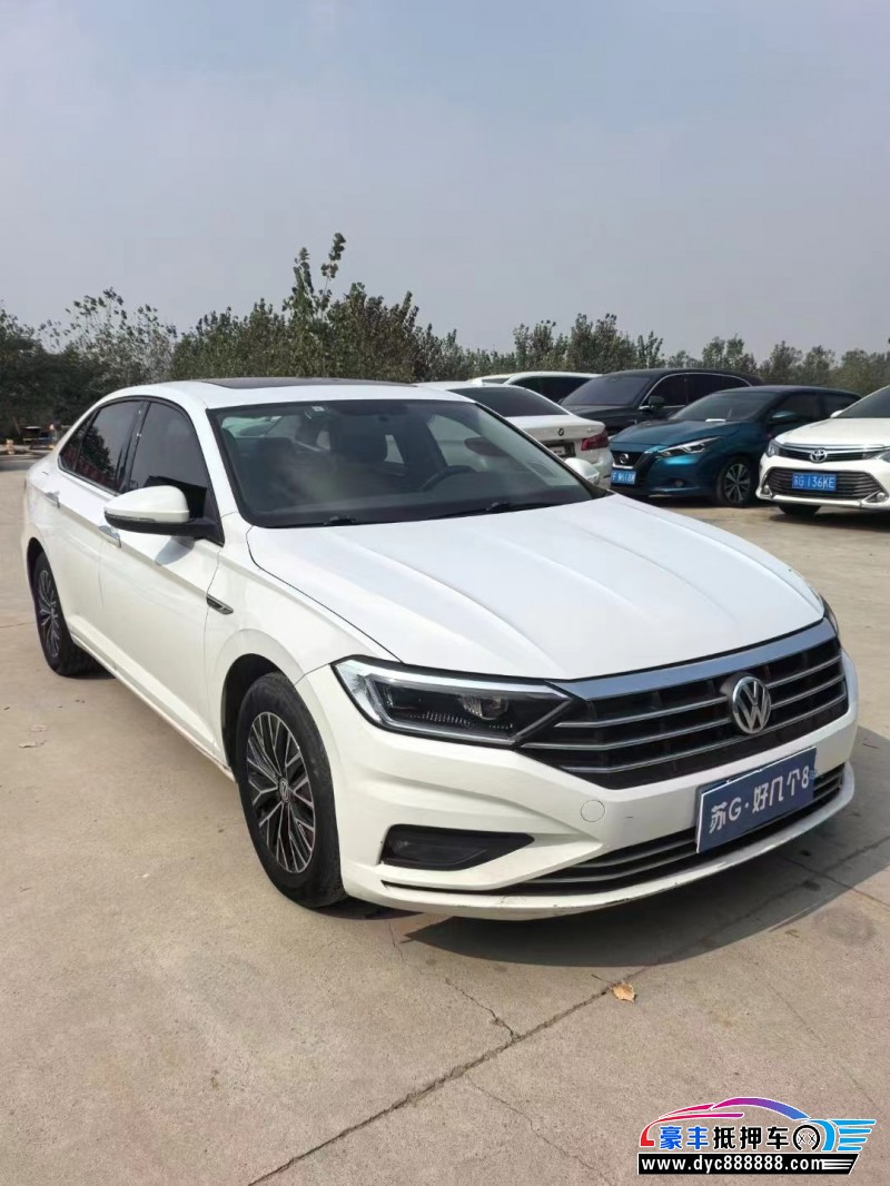 19年大众速腾轿车抵押车出售