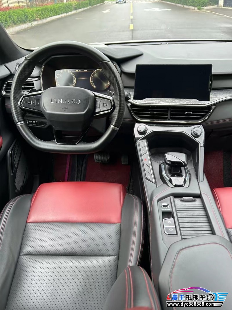 21年领克06轿车抵押车出售