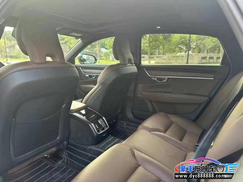 23年沃尔沃S90轿车抵押车出售