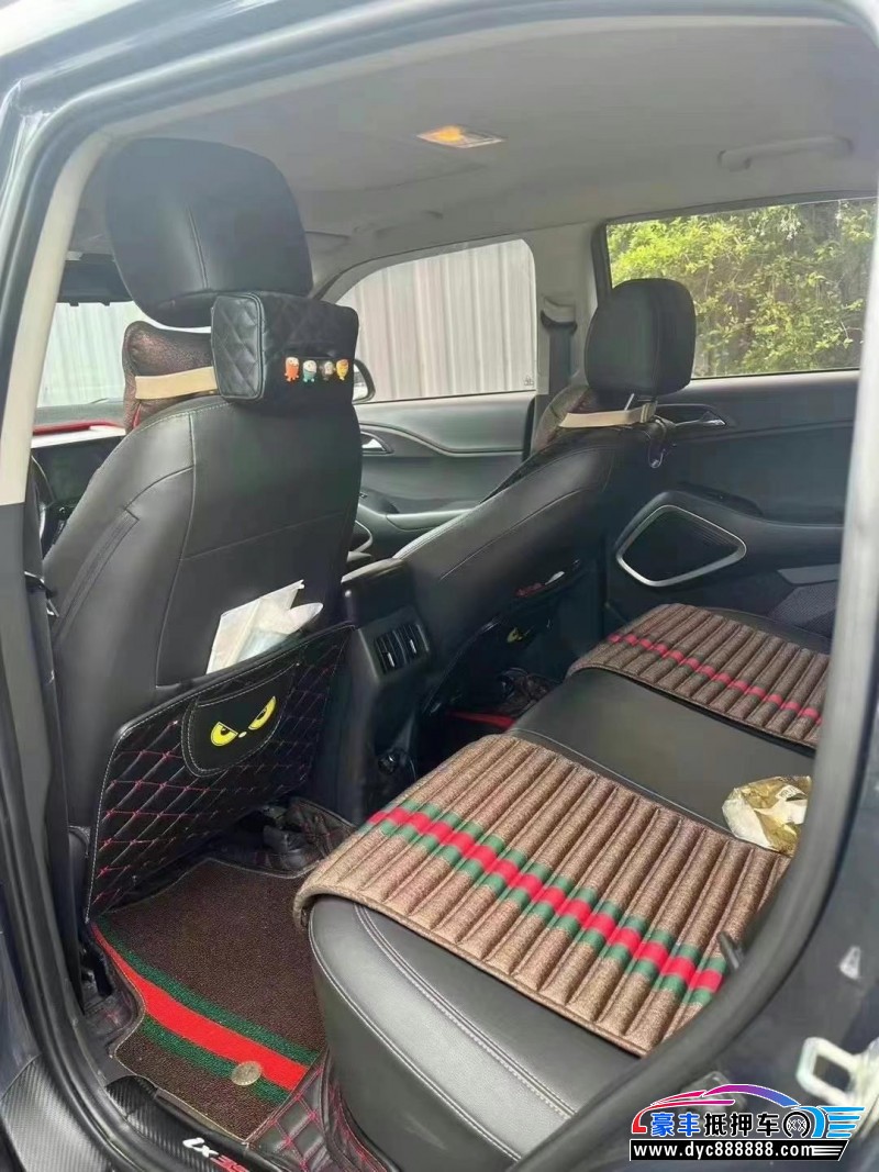 18年现代ix35轿车抵押车出售