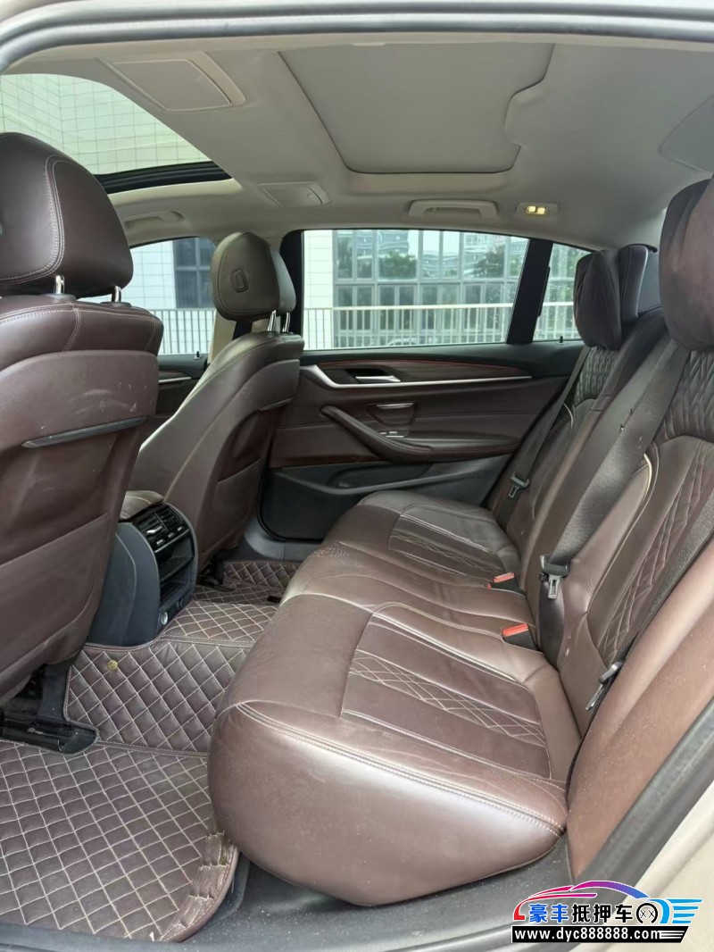 18年宝马5系轿车抵押车出售