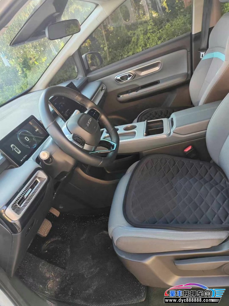 23年埃安Y70轿车抵押车出售