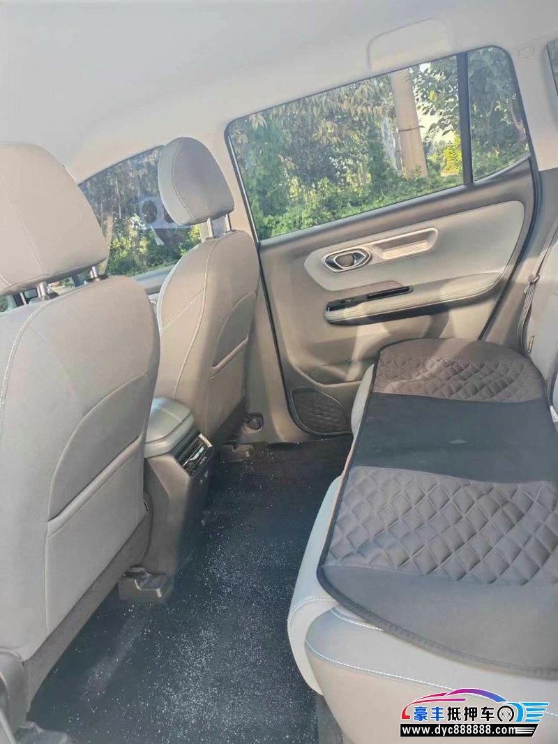 23年埃安Y70轿车抵押车出售