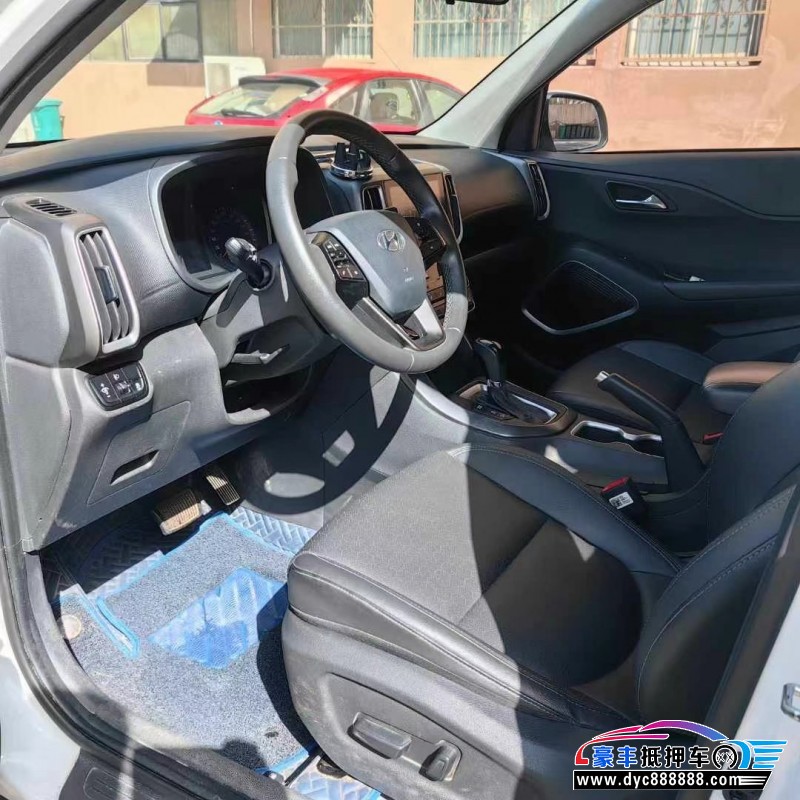 19年现代ix35轿车抵押车出售