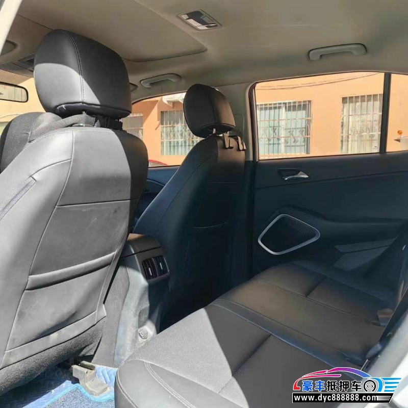 19年现代ix35轿车抵押车出售