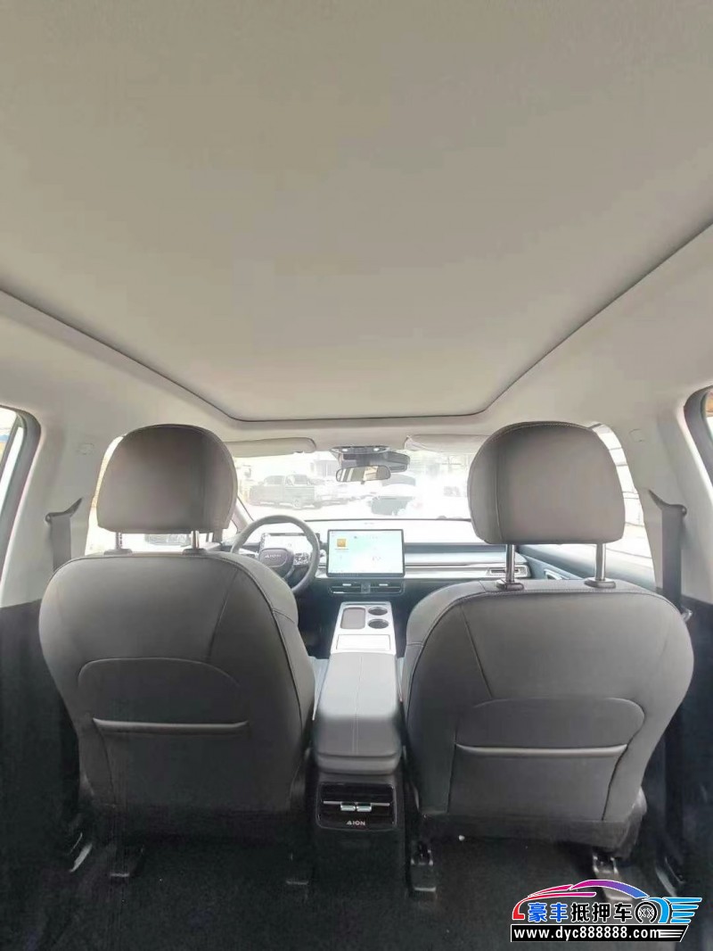 24年埃安Y70轿车抵押车出售