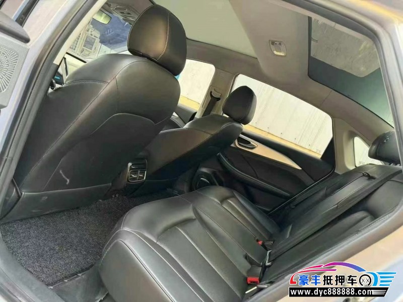 22年非凡ER6轿车抵押车出售