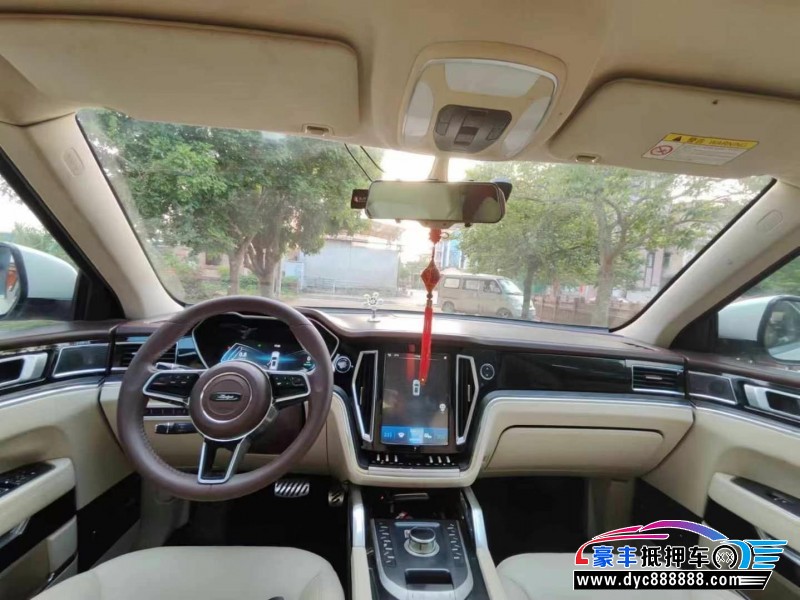 17年众泰T700轿车抵押车出售