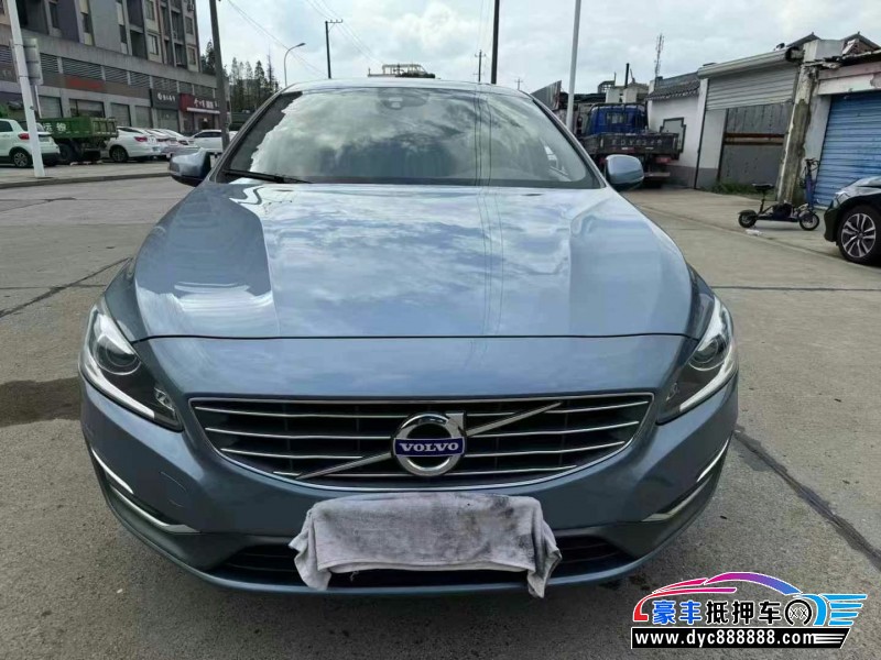 17年沃尔沃S60轿车抵押车出售
