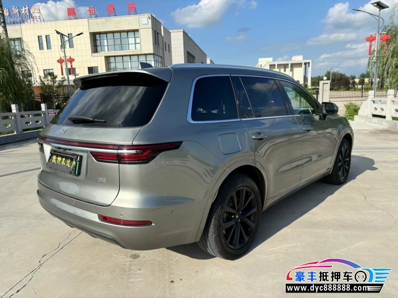 22年理想ONE轿车抵押车出售