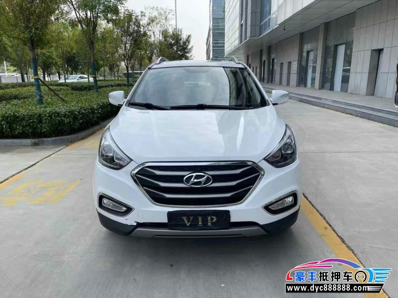 15年现代ix35轿车抵押车出售