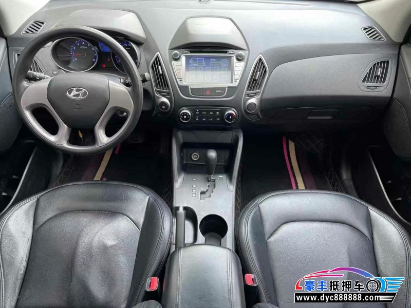 15年现代ix35轿车抵押车出售