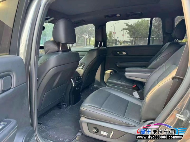 22年理想ONE轿车抵押车出售