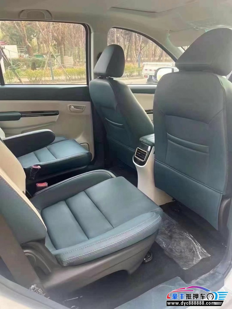 24年SWM斯威汽车大虎轿车抵押车出售