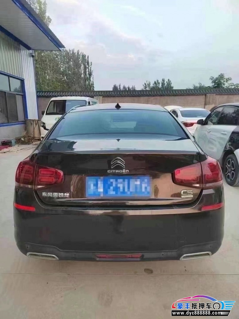 18年雪铁龙C5轿车抵押车出售