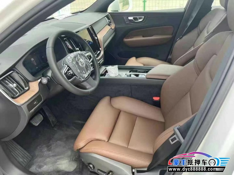 24年沃尔沃XC60轿车抵押车出售