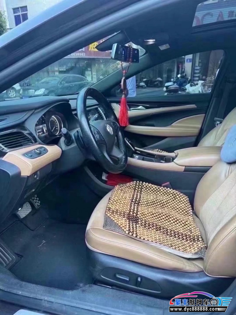 17年别克君越轿车抵押车出售