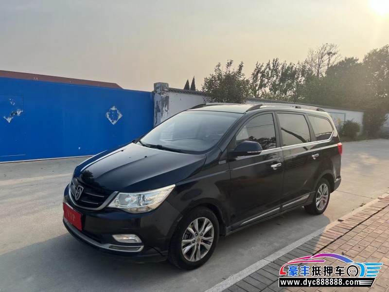 16年宝骏730轿车抵押车出售