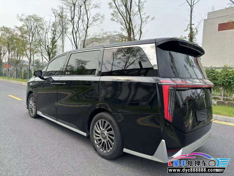 23年传祺M8轿车抵押车出售