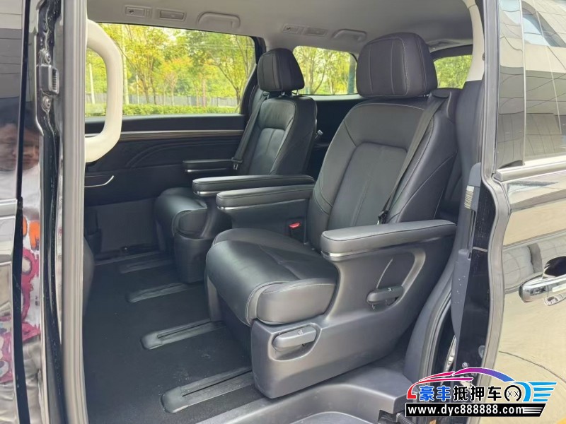 23年传祺M8轿车抵押车出售