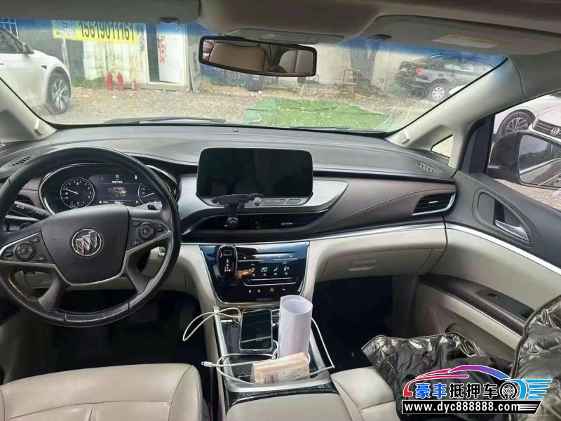 20年别克GL8轿车抵押车出售