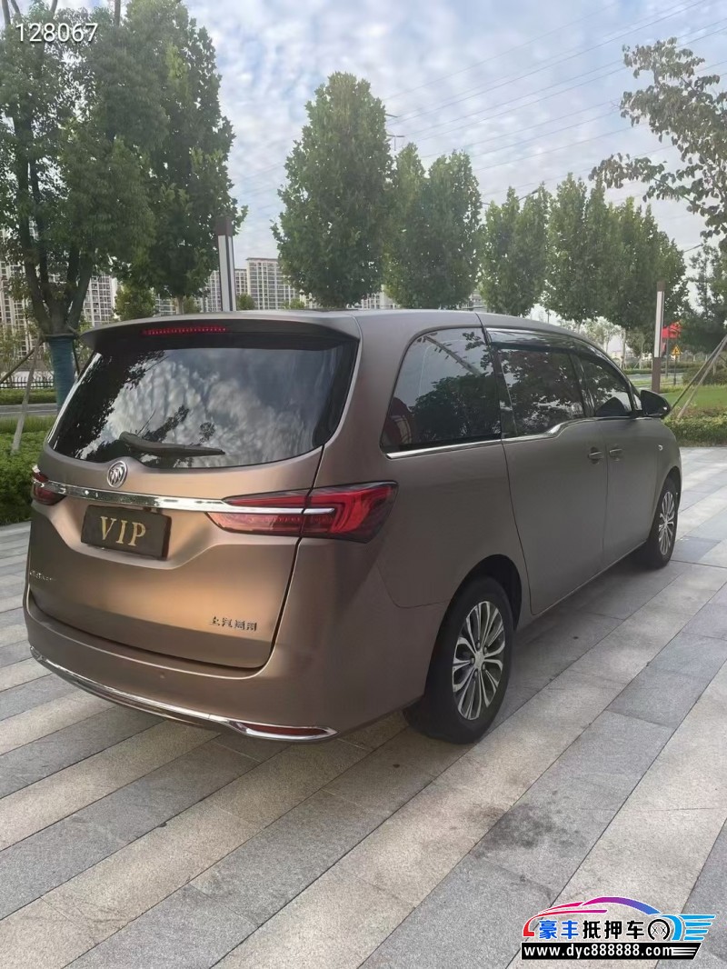 22年别克GL8轿车抵押车出售