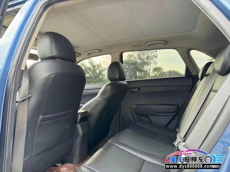 17年起亚KX3轿车抵押车出售