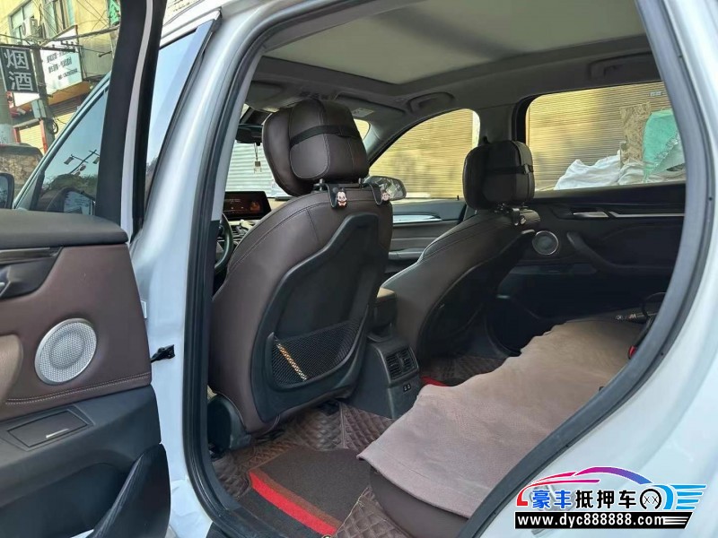 21年宝马X1轿车抵押车出售