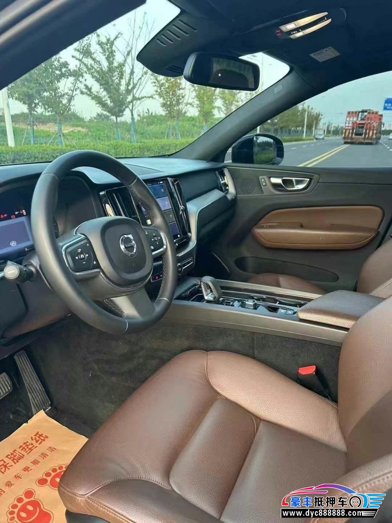 21年沃尔沃XC60轿车抵押车出售