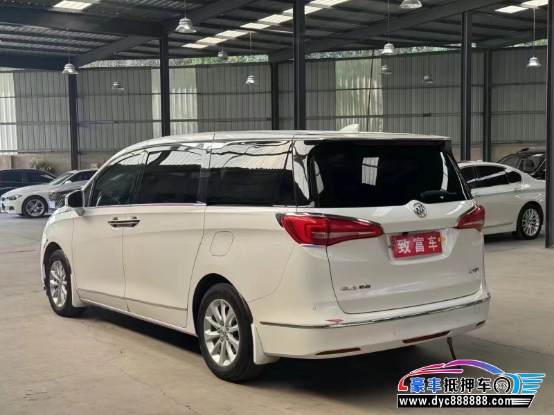 18年别克GL8轿车抵押车出售