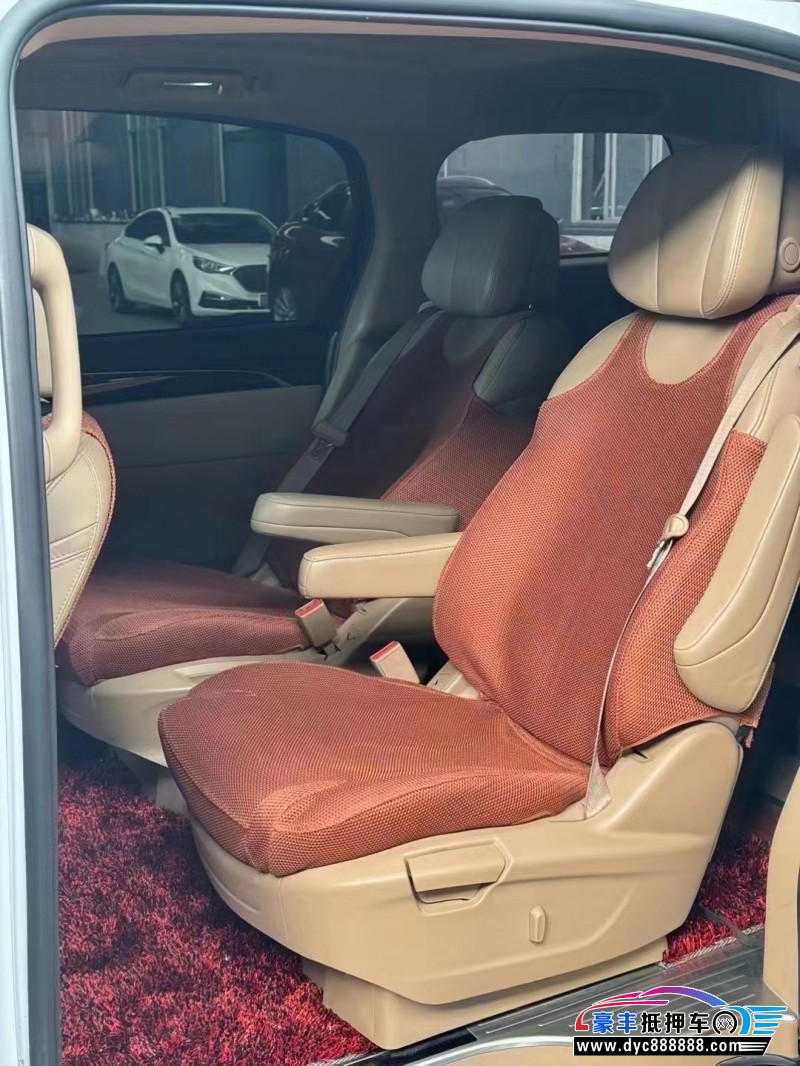 18年别克GL8轿车抵押车出售