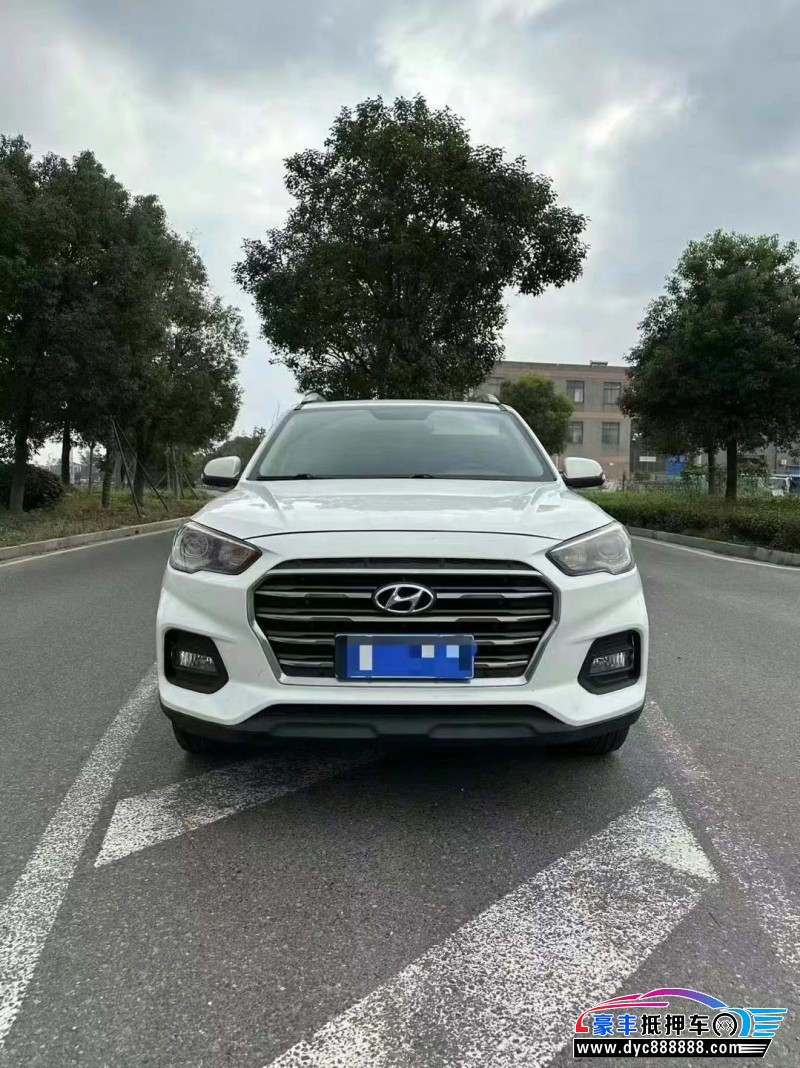 抵押车出售19年现代ix35SUV