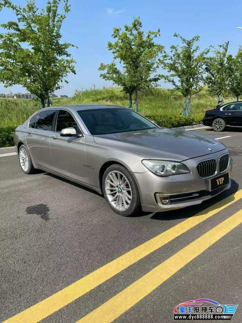 15年宝马7系轿车抵押车出售