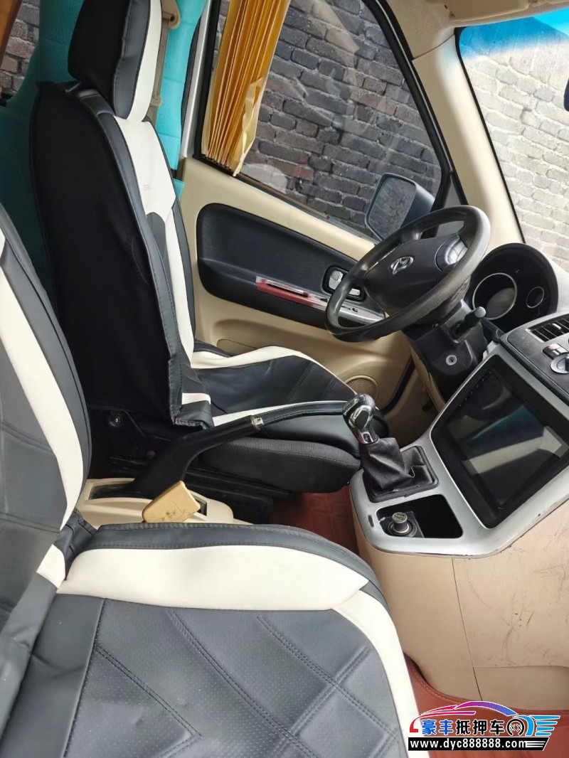 19年长安睿行轿车抵押车出售