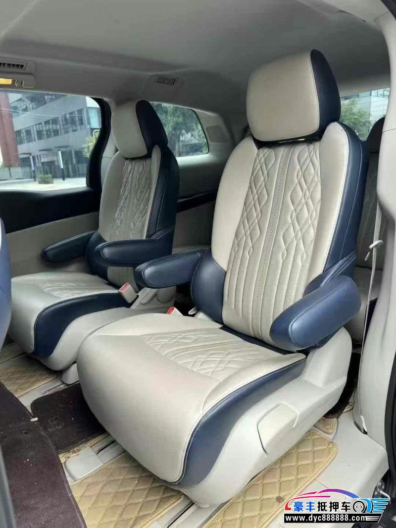 21年别克GL8轿车抵押车出售