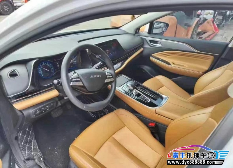 22年埃安魅S580轿车抵押车出售