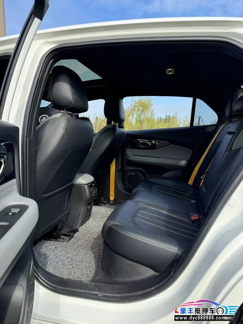 23年传祺影豹轿车抵押车出售