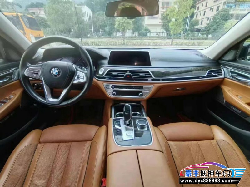 16年宝马7系轿车抵押车出售